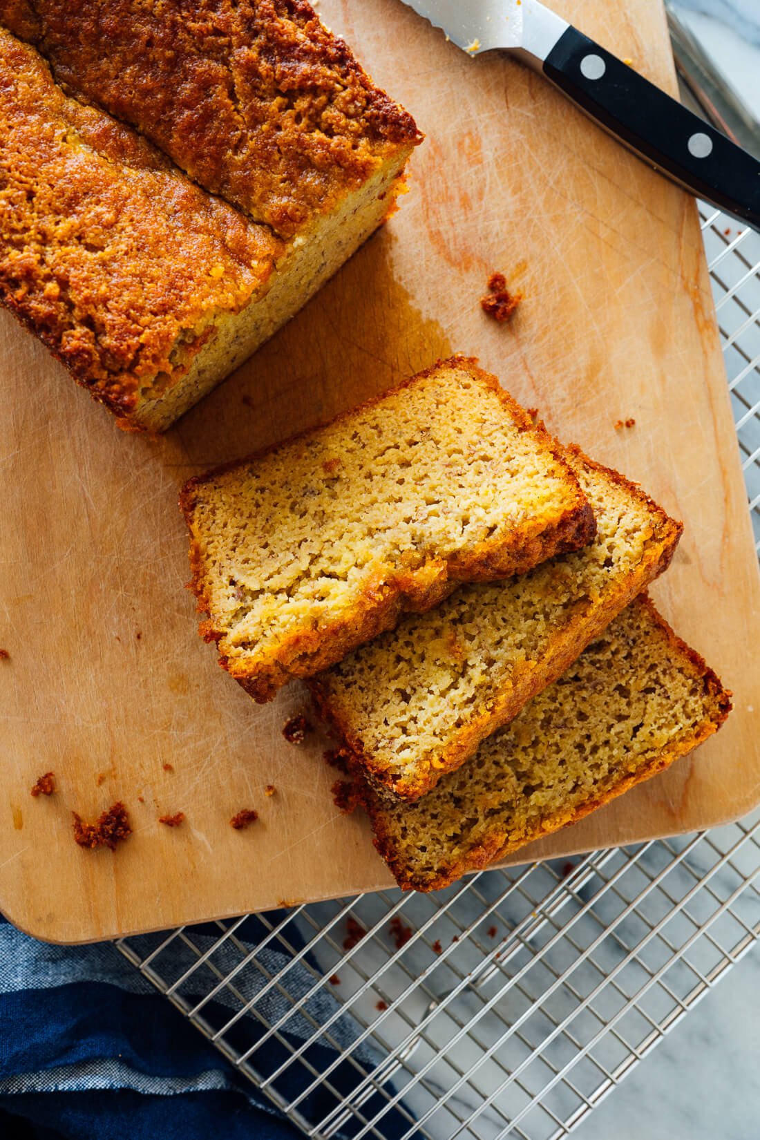 With the Addition of White Chocolate: Gluten-Free Banana Bread with Hazelnuts